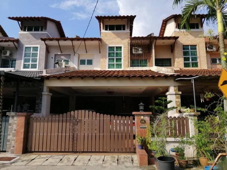 Ipoh Vacation Home Buitenkant foto
